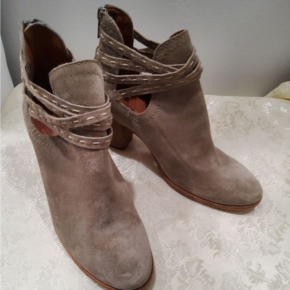 FRYE Naomi Bootie - Picture 7 of 14